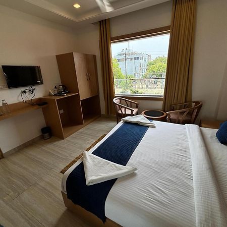 Hotel Royal Casa Lucknow Ngoại thất bức ảnh