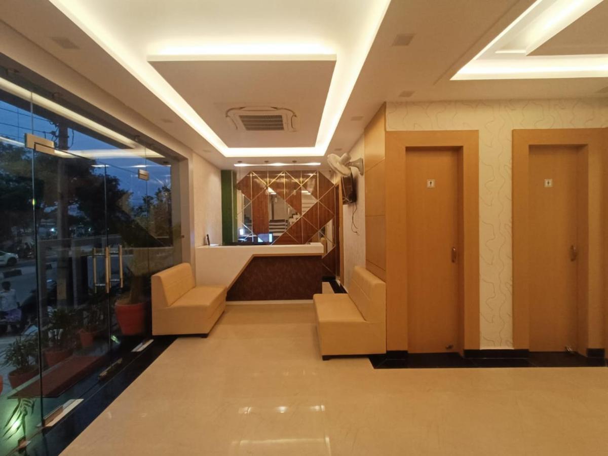 Hotel Royal Casa Lucknow Ngoại thất bức ảnh