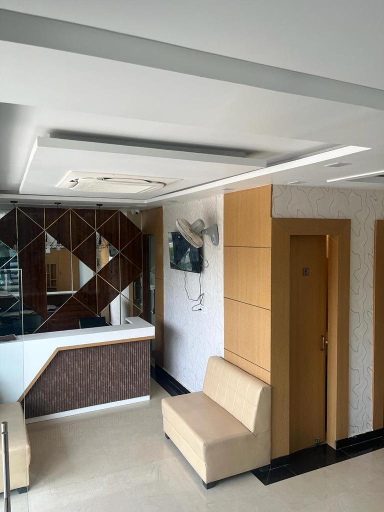 Hotel Royal Casa Lucknow Ngoại thất bức ảnh