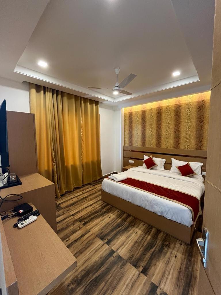 Hotel Royal Casa Lucknow Ngoại thất bức ảnh
