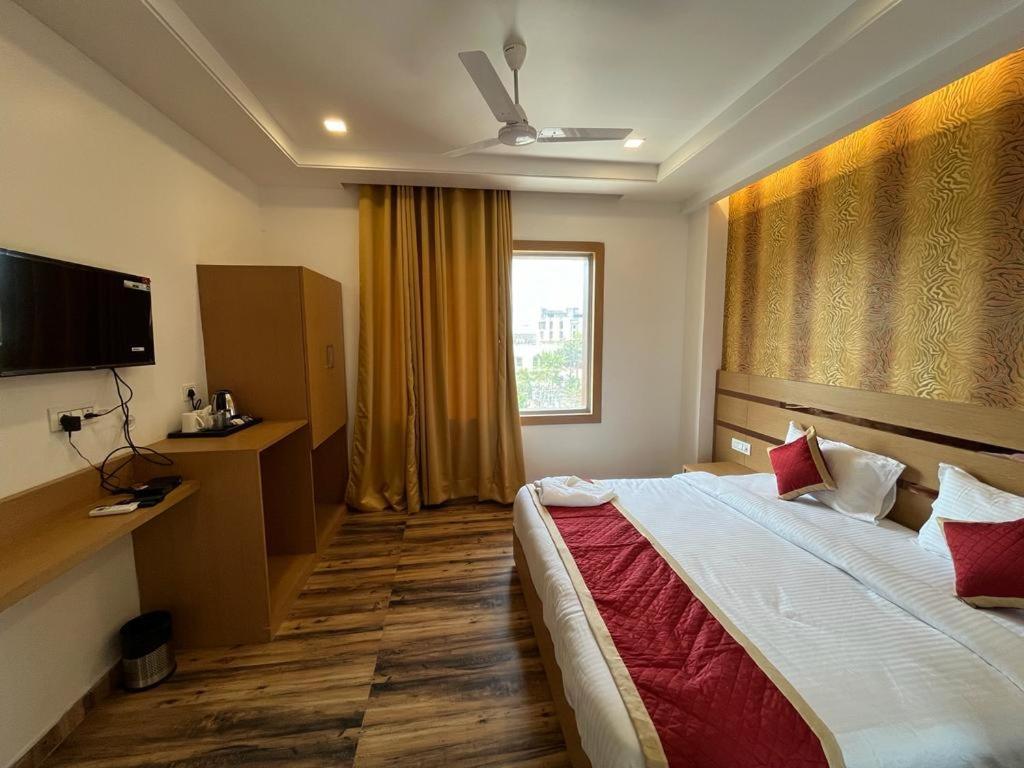 Hotel Royal Casa Lucknow Ngoại thất bức ảnh