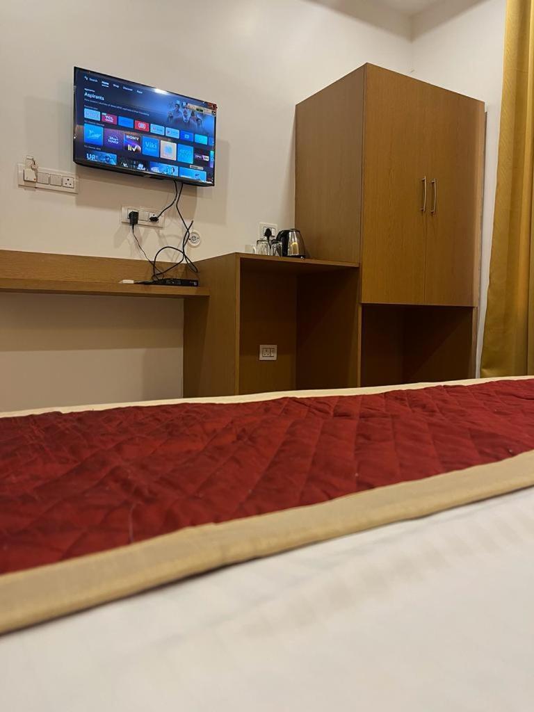 Hotel Royal Casa Lucknow Ngoại thất bức ảnh