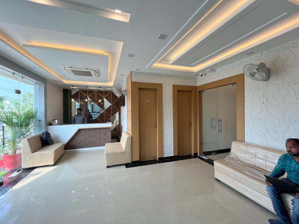 Hotel Royal Casa Lucknow Ngoại thất bức ảnh